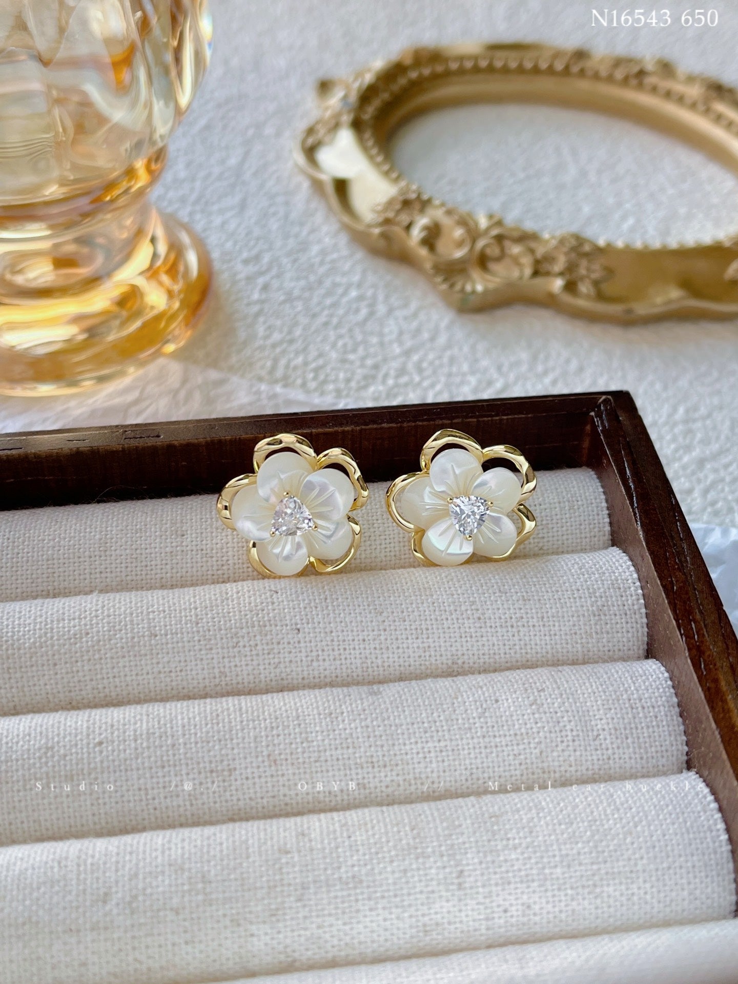 Flower earrings