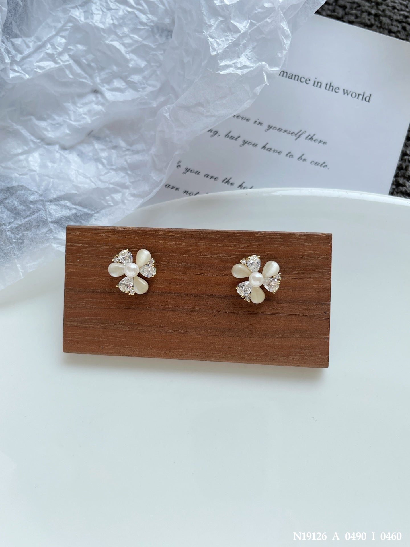 Artificial pearl flower ear needle