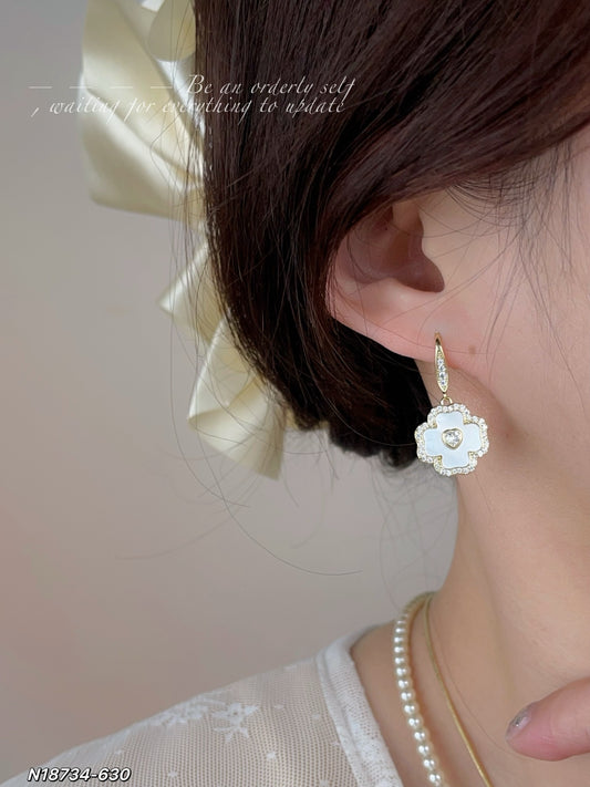 Mother-of-Pearl Flower Drop Earrings