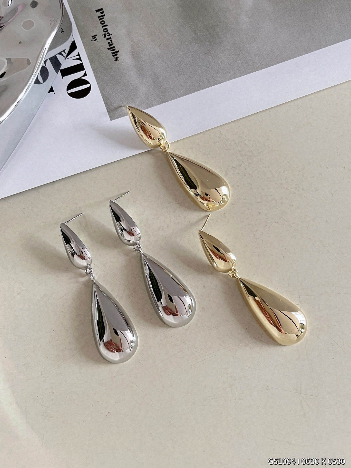 Minimalist Metallic Waterdrop Dangle Earrings