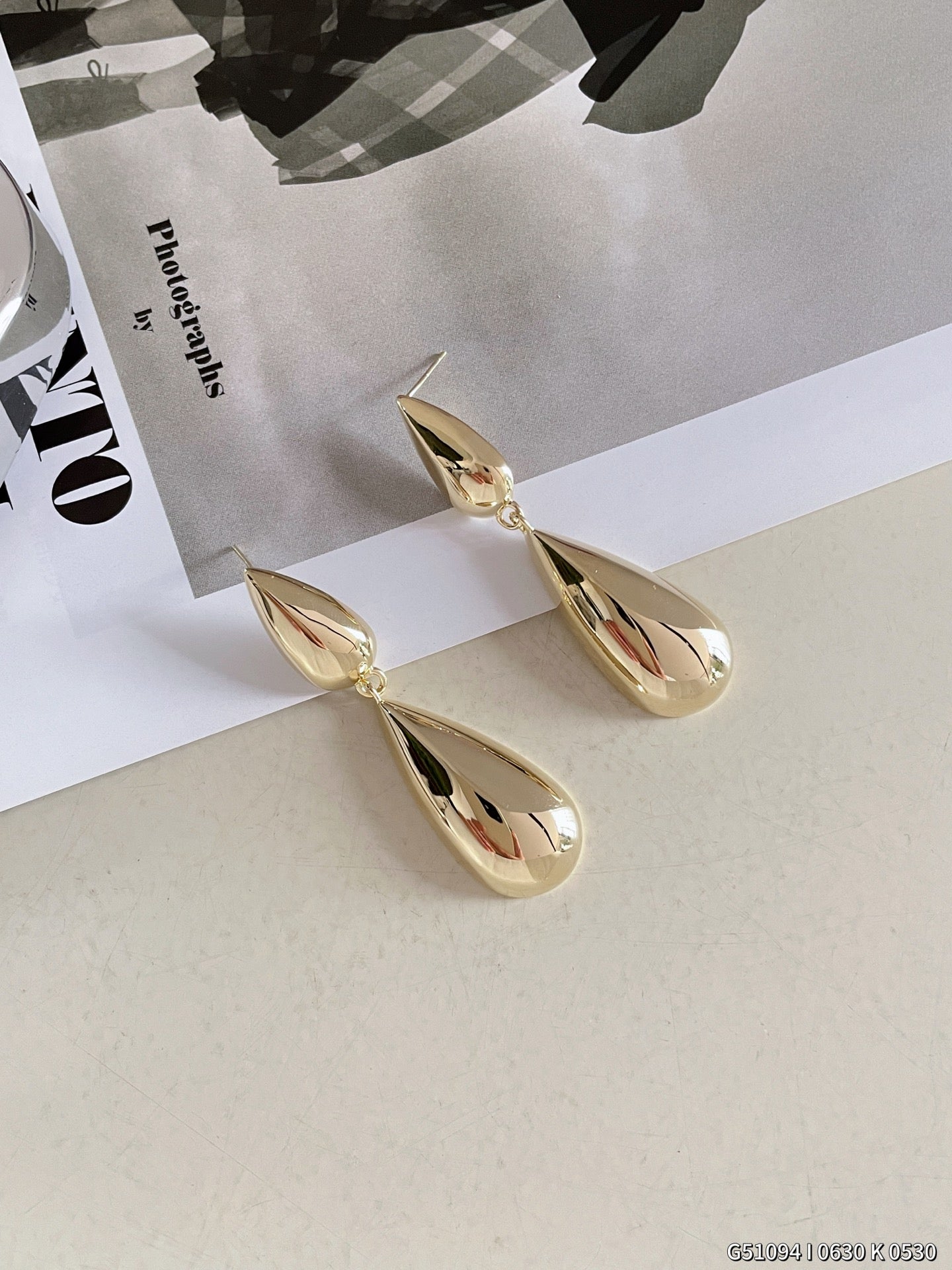 Minimalist Metallic Waterdrop Dangle Earrings