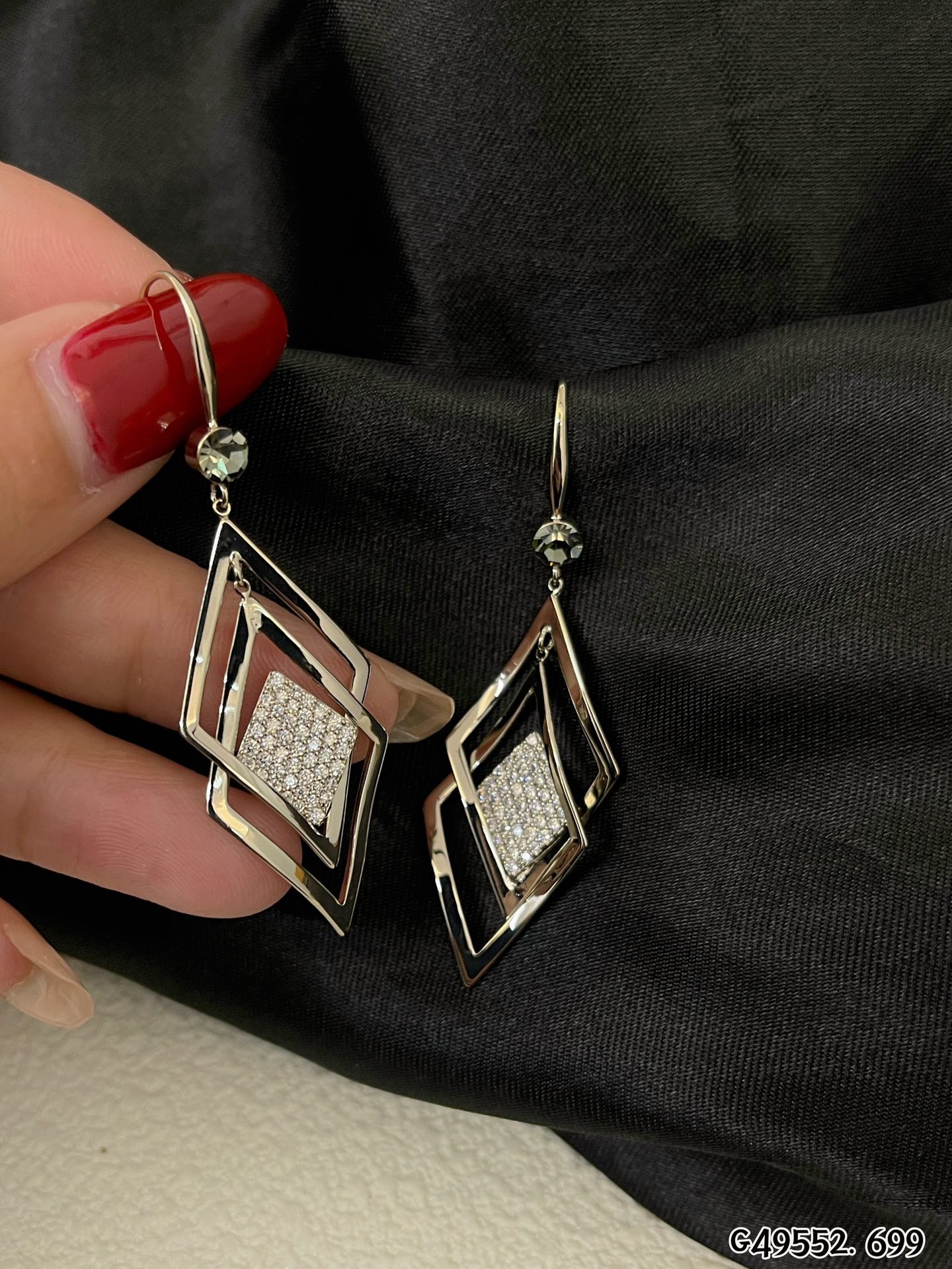 Statement silver geometric earrings 