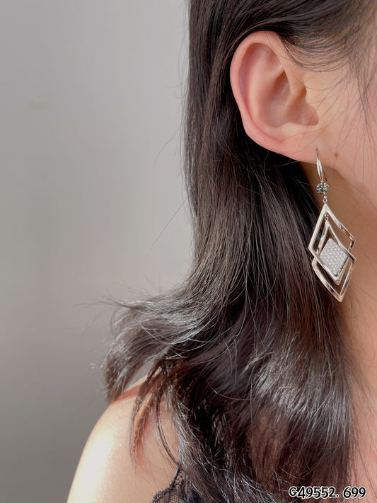 Statement silver geometric earrings 