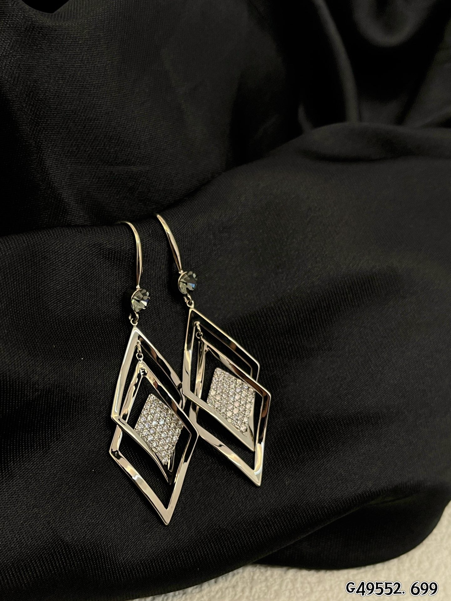 Statement silver geometric earrings 