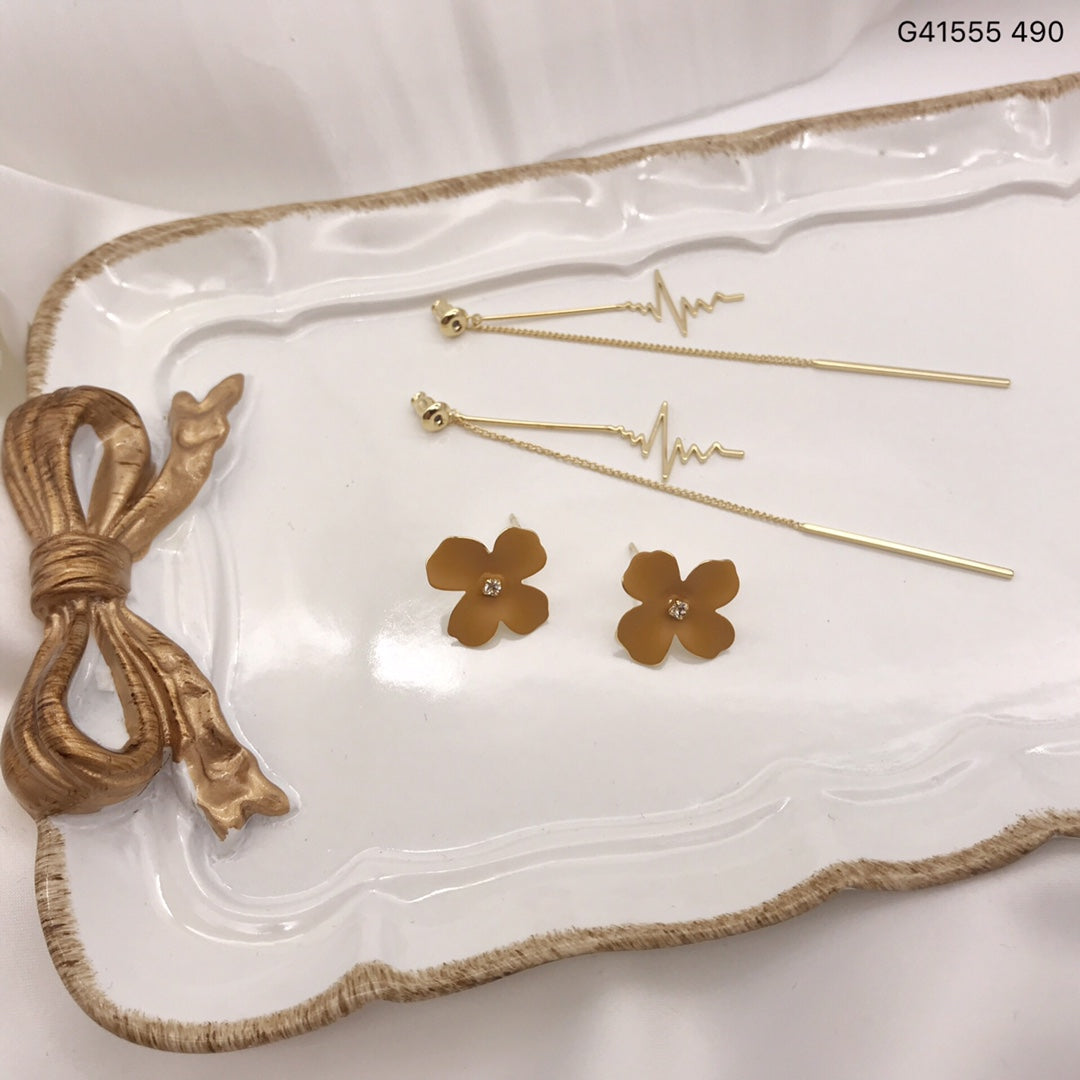 Detachable floral stud earrings with long gold chain