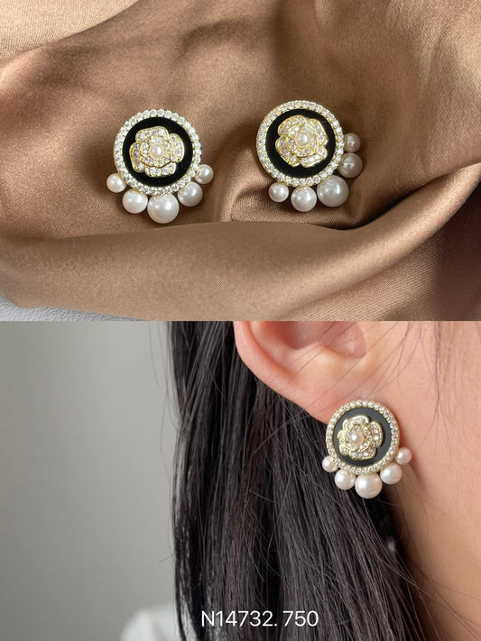 Glamorous round floral earrings with dangling faux pearls