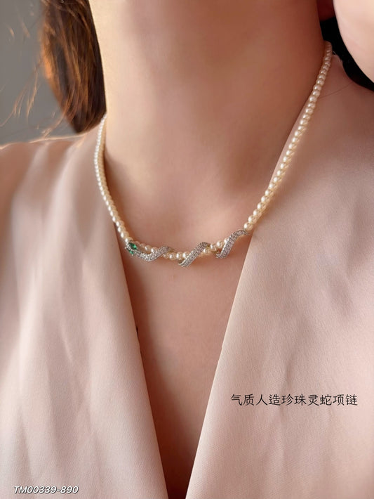 Artificial pearl snake necklace