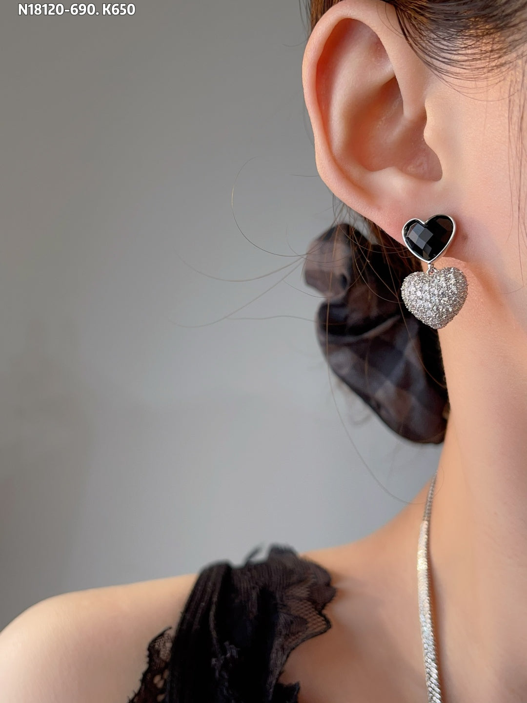Sparkling heart-shaped earrings