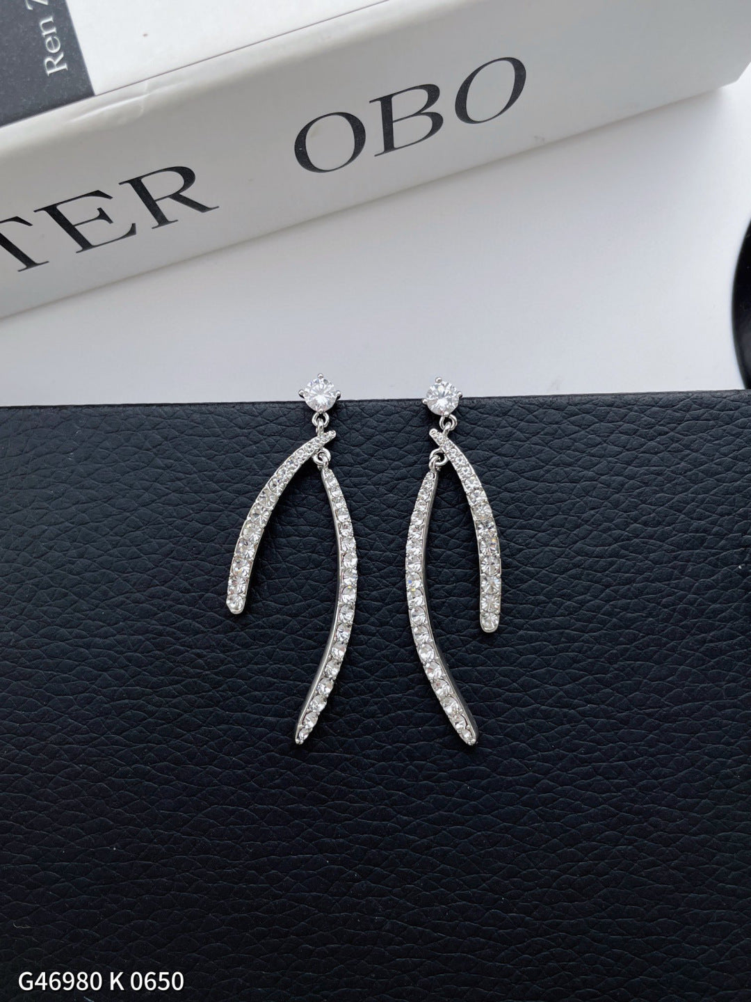 Luxurious double arc earrings