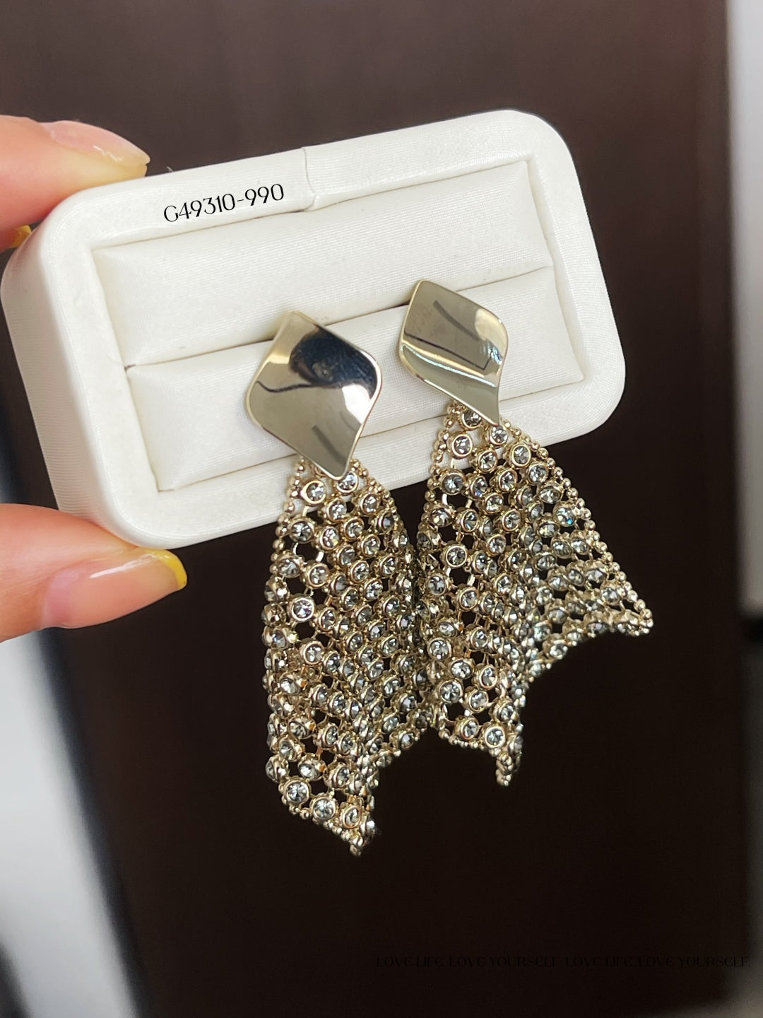 Metal cube earrings