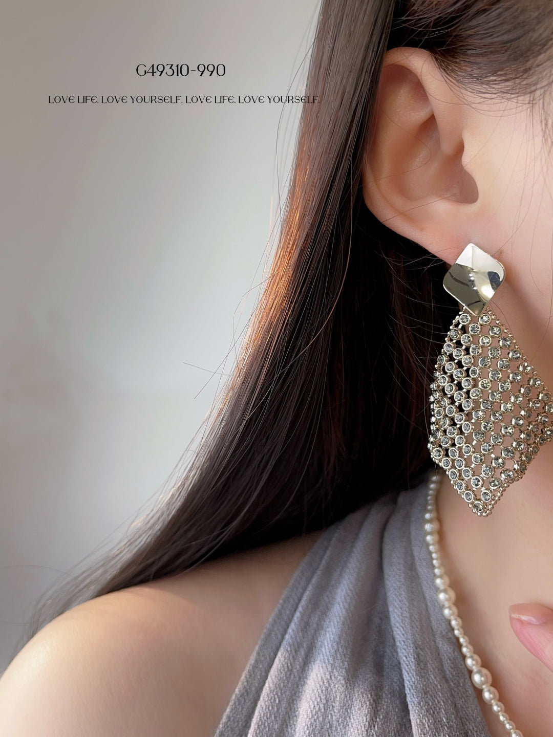 Metal cube earrings