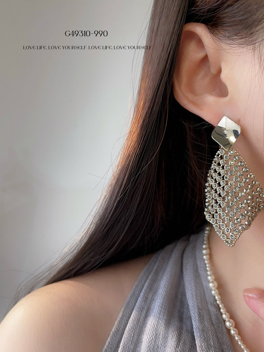 Metal cube earrings