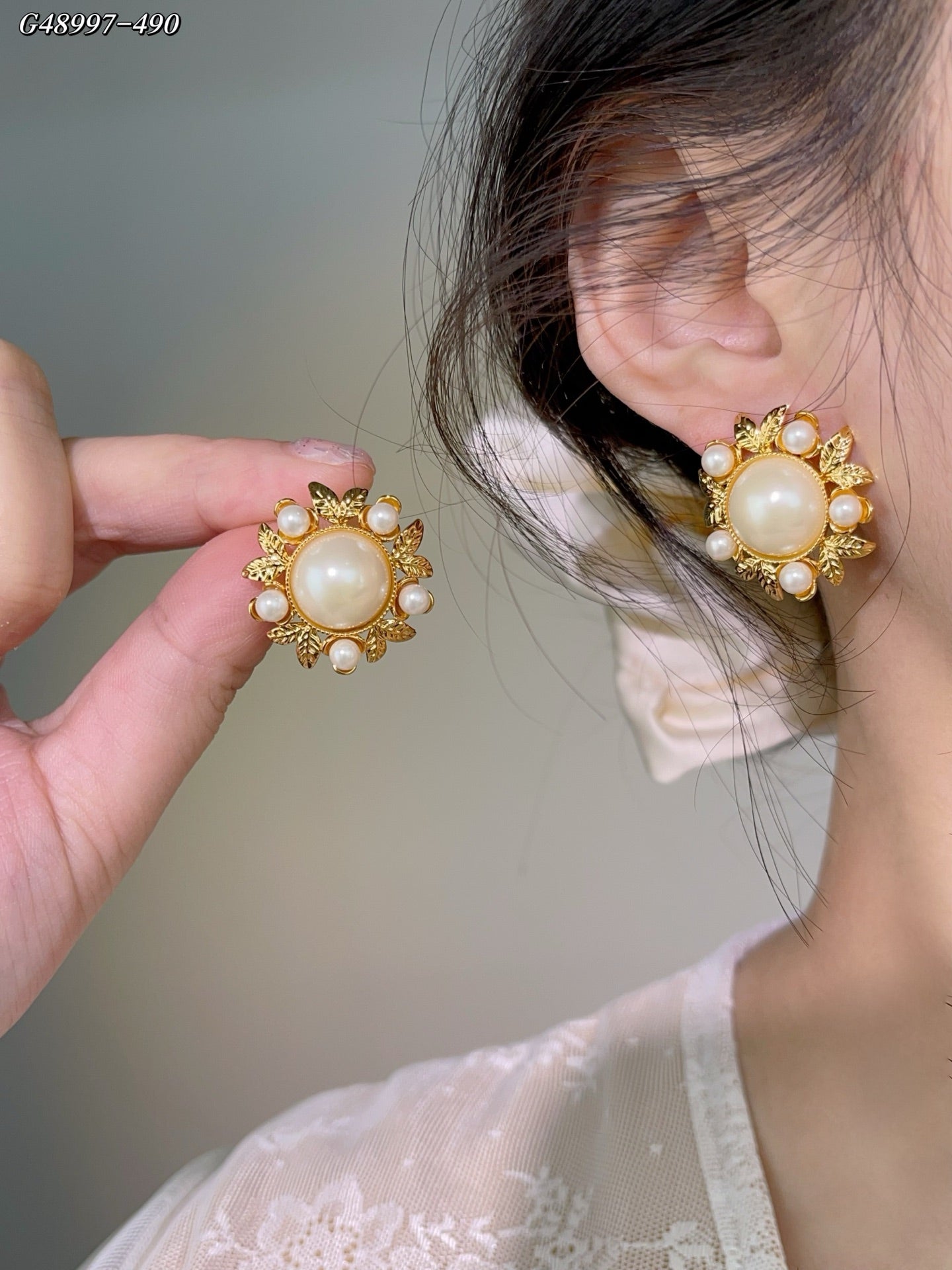 Vintage Gold Pearl Floral Stud Earrings