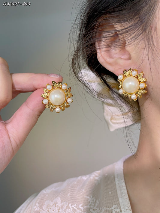 Vintage Gold Pearl Floral Stud Earrings